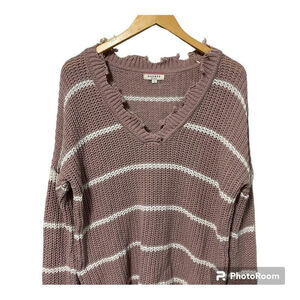 Andree by unit long sleeve v-neck striped sweater frayed hem size large